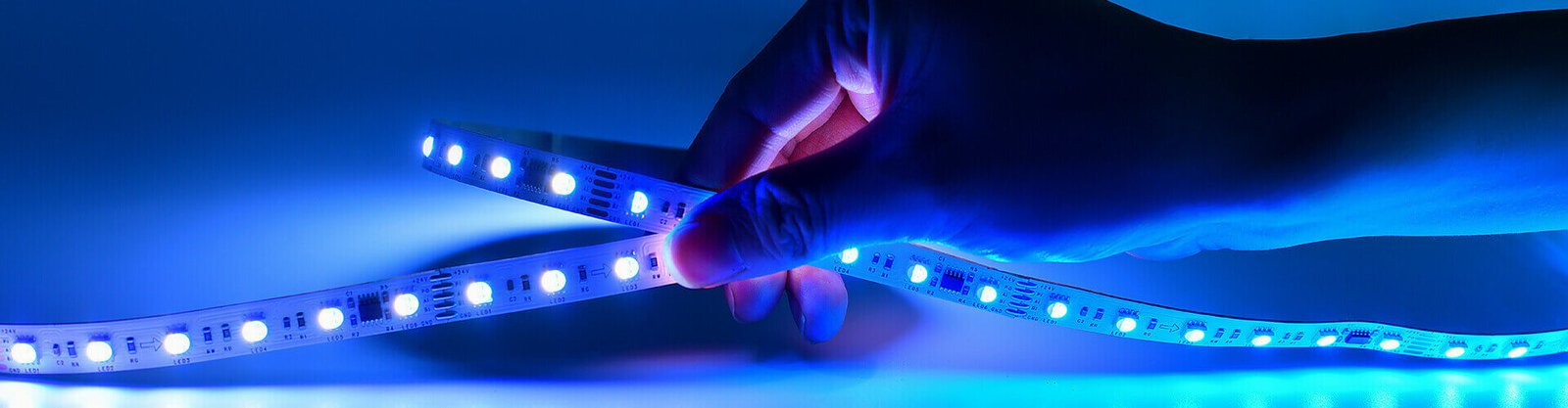 TM512 RGBW LED Strip 4-in-1 | Addressable External IC Pixel Tape 12V/24V