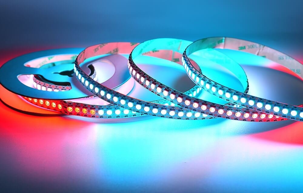 Flowing_Light_Strips 